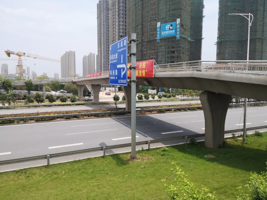 象湖滨江“C位盘”！地铁+江景+商圈，这个纯新盘大有“江”来