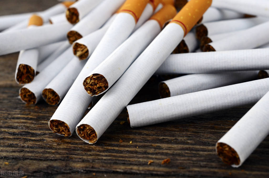 电子烟和香烟哪个危害大，两者之间的成分区别详解？