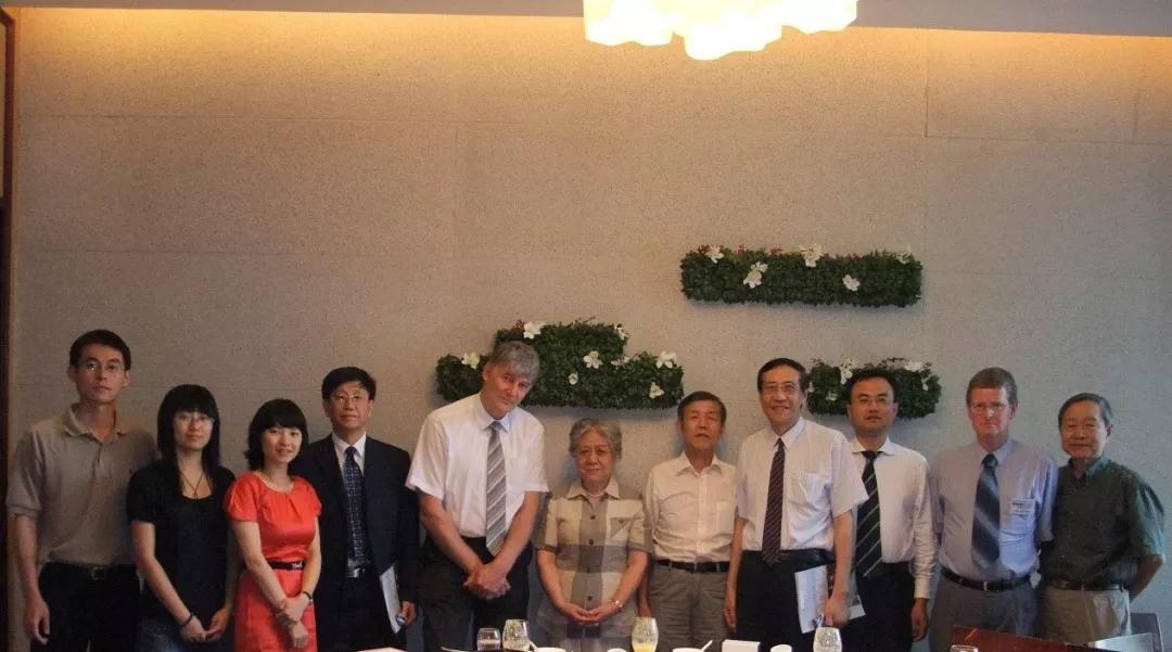 纸短情长！北京科技大学校长杨仁树致亚琛工业大学建校150周年贺信