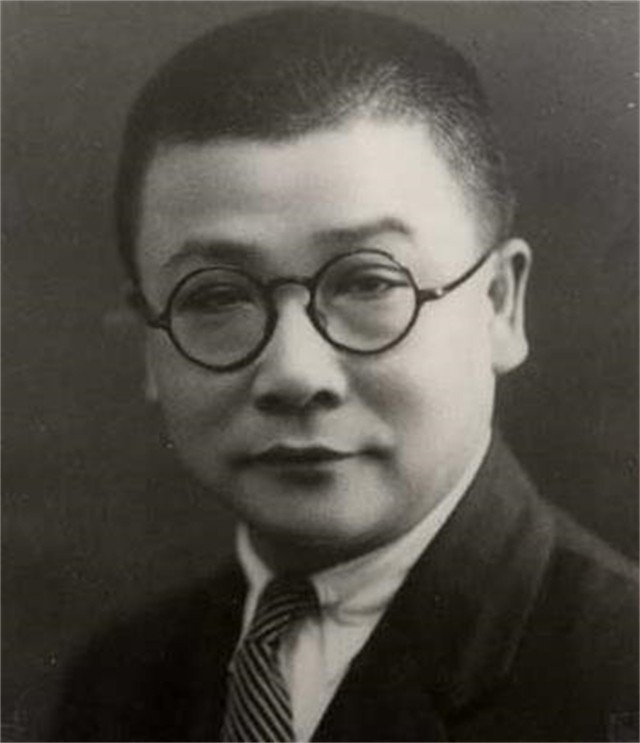 ���ũ����2��Ů��²��Ϊ��Ҫ�ŵ�����ѥ�ģ����Ļش���սʿ����