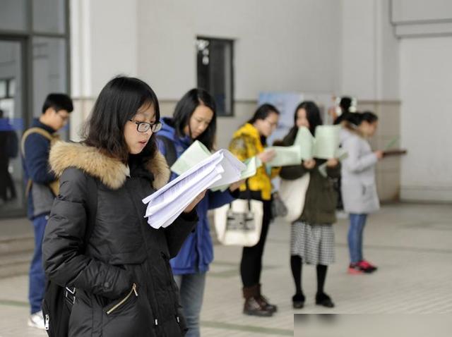 在公办园当非编的合同制老师，好不好？主要看三点，未来同样可期