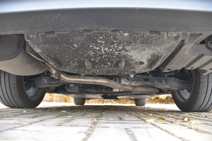 优雅从容的不二之选 试驾第八代丰田凯美瑞双擎版