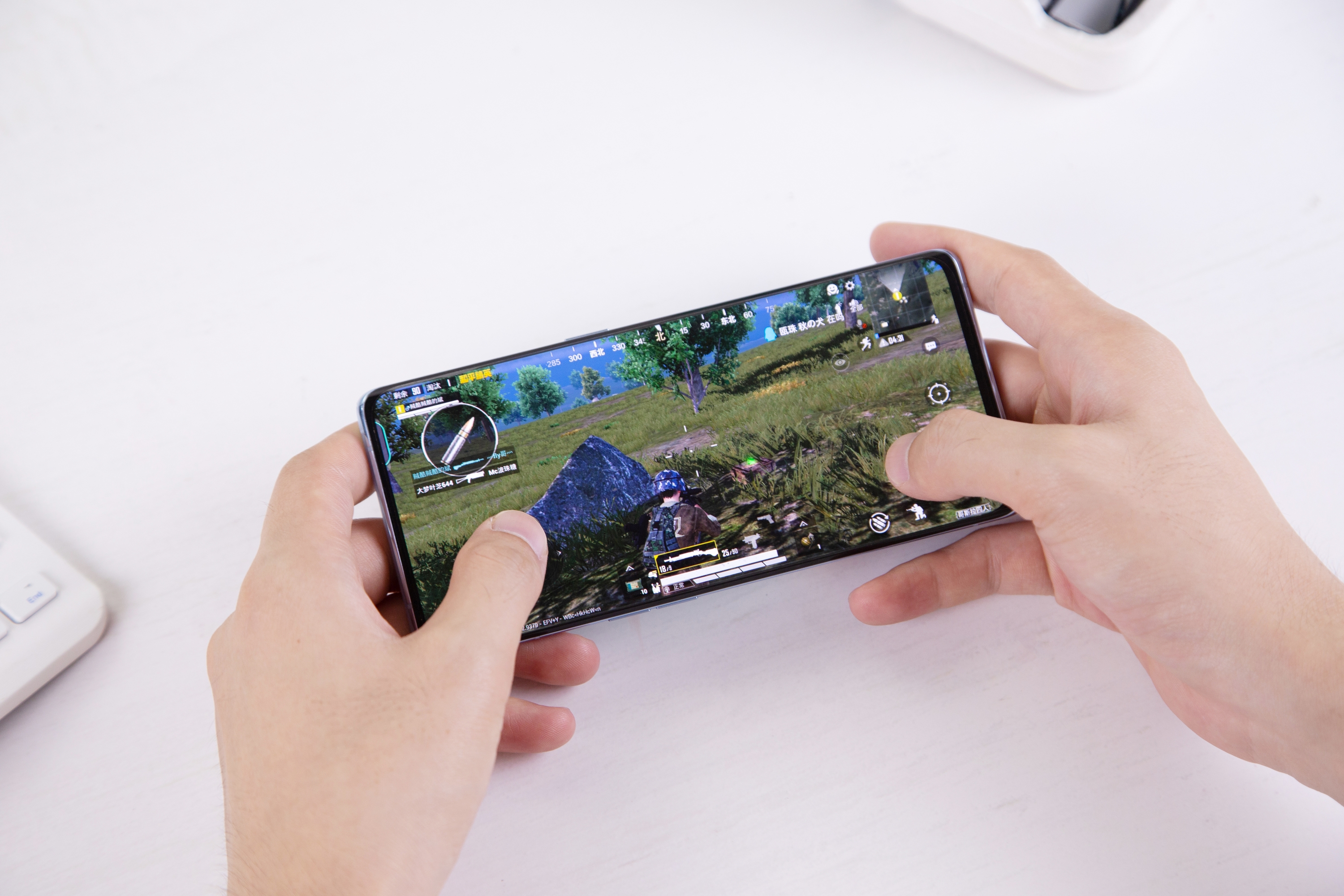 苹果和安卓谁更适合玩游戏?实测玩王者最全对比) - 米站手游