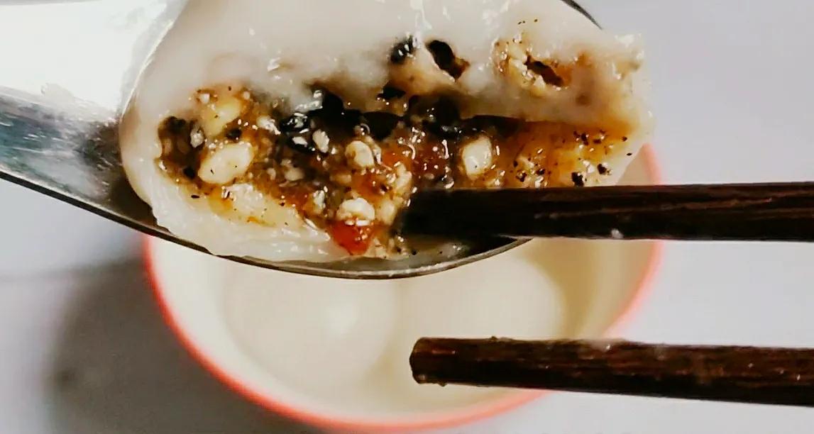 做汤圆，和面是关键，从馅料到包详细做法教给你，不露馅也不破皮