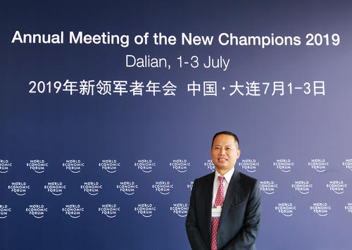 晨光文具陈湖雄：30岁创业，靠一支笔卖到身价百亿