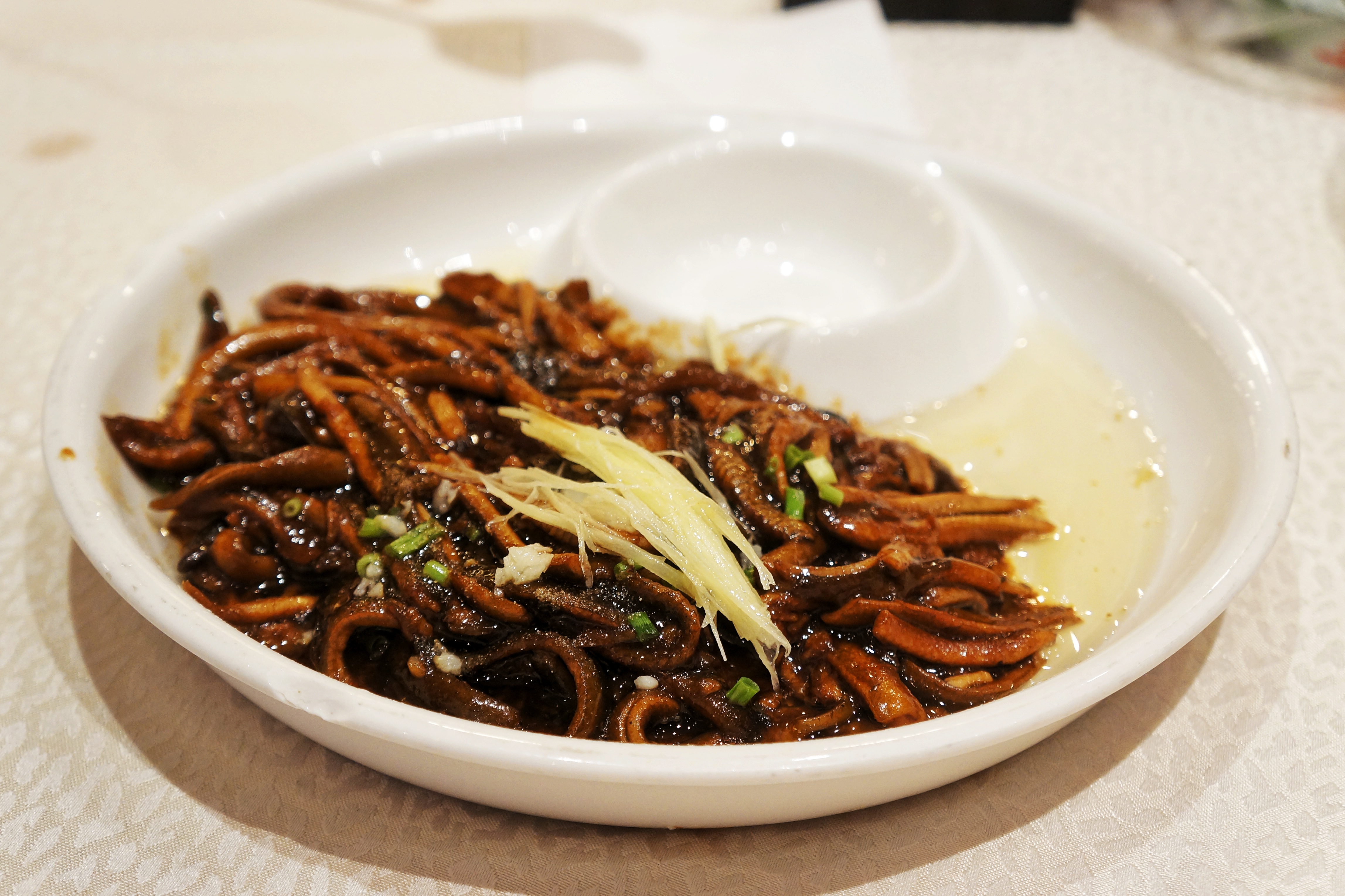 调动五感的下饭神器 | 响油鳝糊