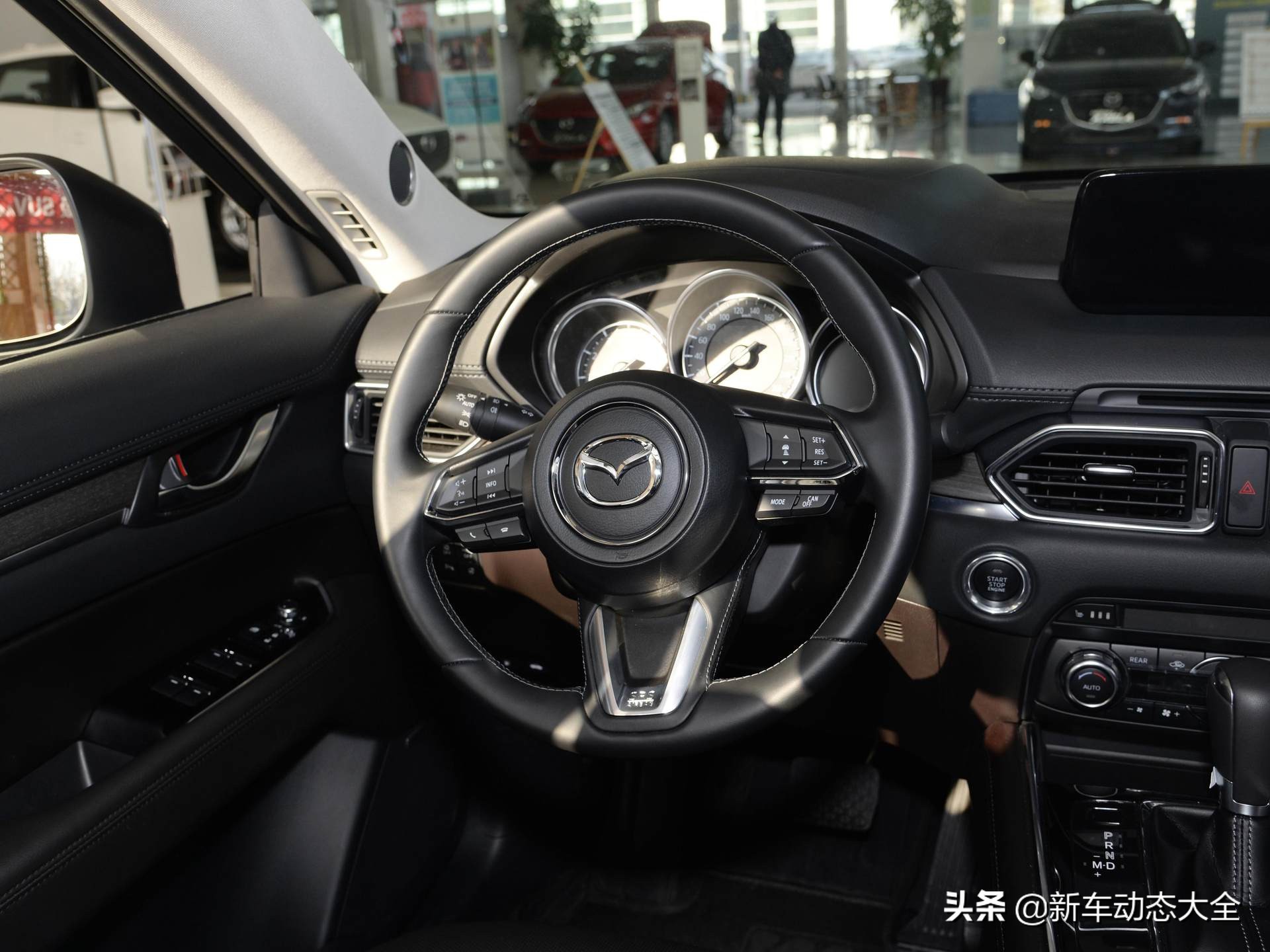 合资中大型SUV，轴距超2.9米，颜值没得说！带你看马自达CX-8