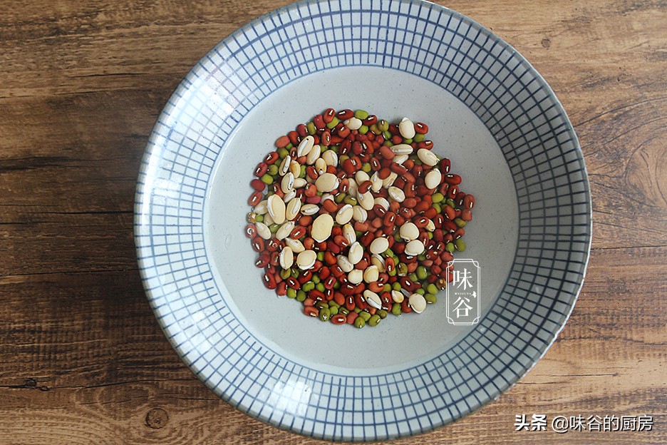 粗粮粥做法（用这8种粗粮熬粥营养全面滋补暖身胜补药）
