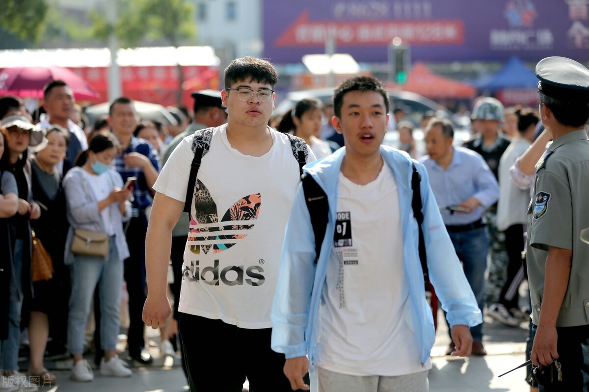 2022年高考开始报名了，这三大事项要注意，否则影响参加高考