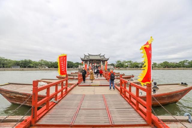中国最早的启闭式桥梁，潮州城市地标建筑，广济桥