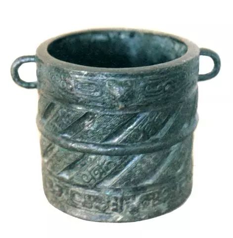 四方殷边侯田□殷正百辟师巳女妹辰又大服余勿□余乃辟一人令我隹时代