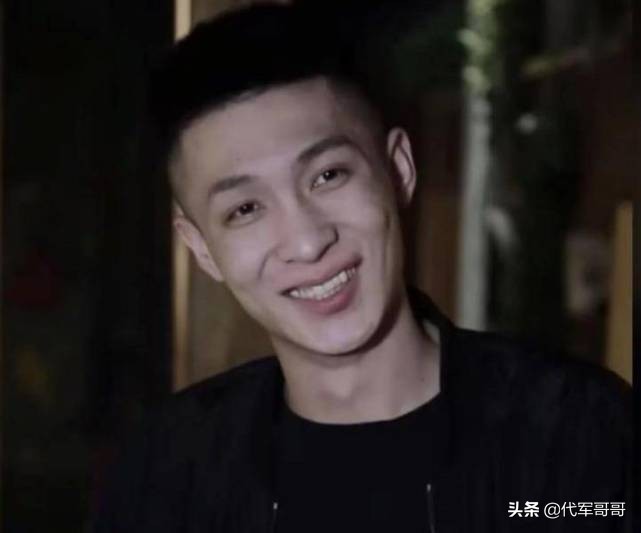 在段宏楠离世后,曾经一直在他背后默默支持他的女友