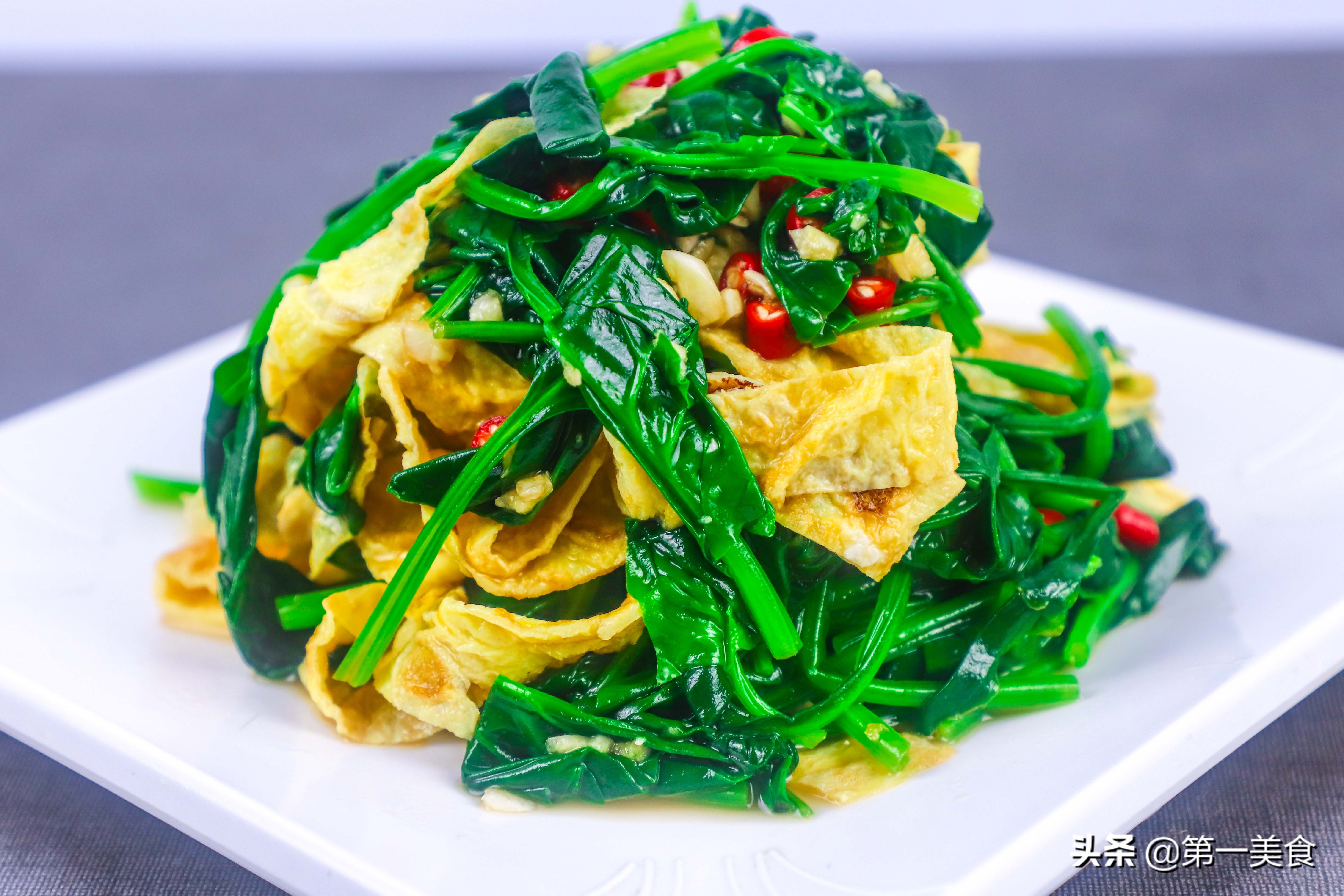 家有孩子，春天不要省，记住“吃6样忌2样”，远离近视长个高