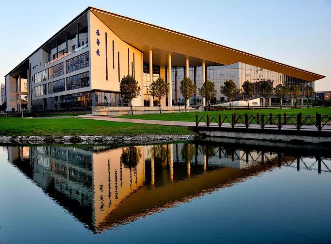 2021年中国大学排行榜出炉，医药类十强排名，认可软科还是校友会