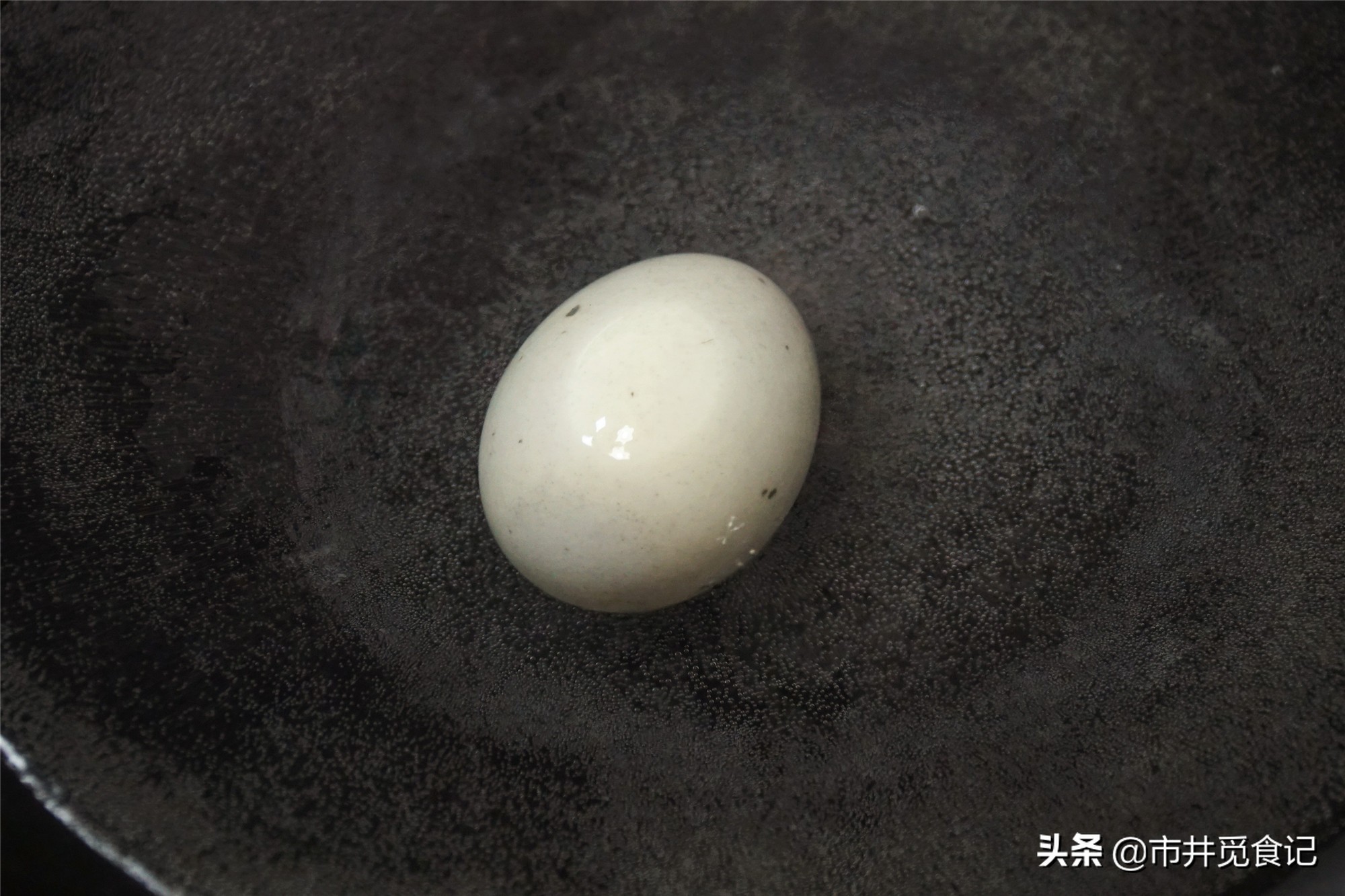 皮蛋瘦肉粥，早餐店用了十几年的老做法，早学早会，不腥香的很