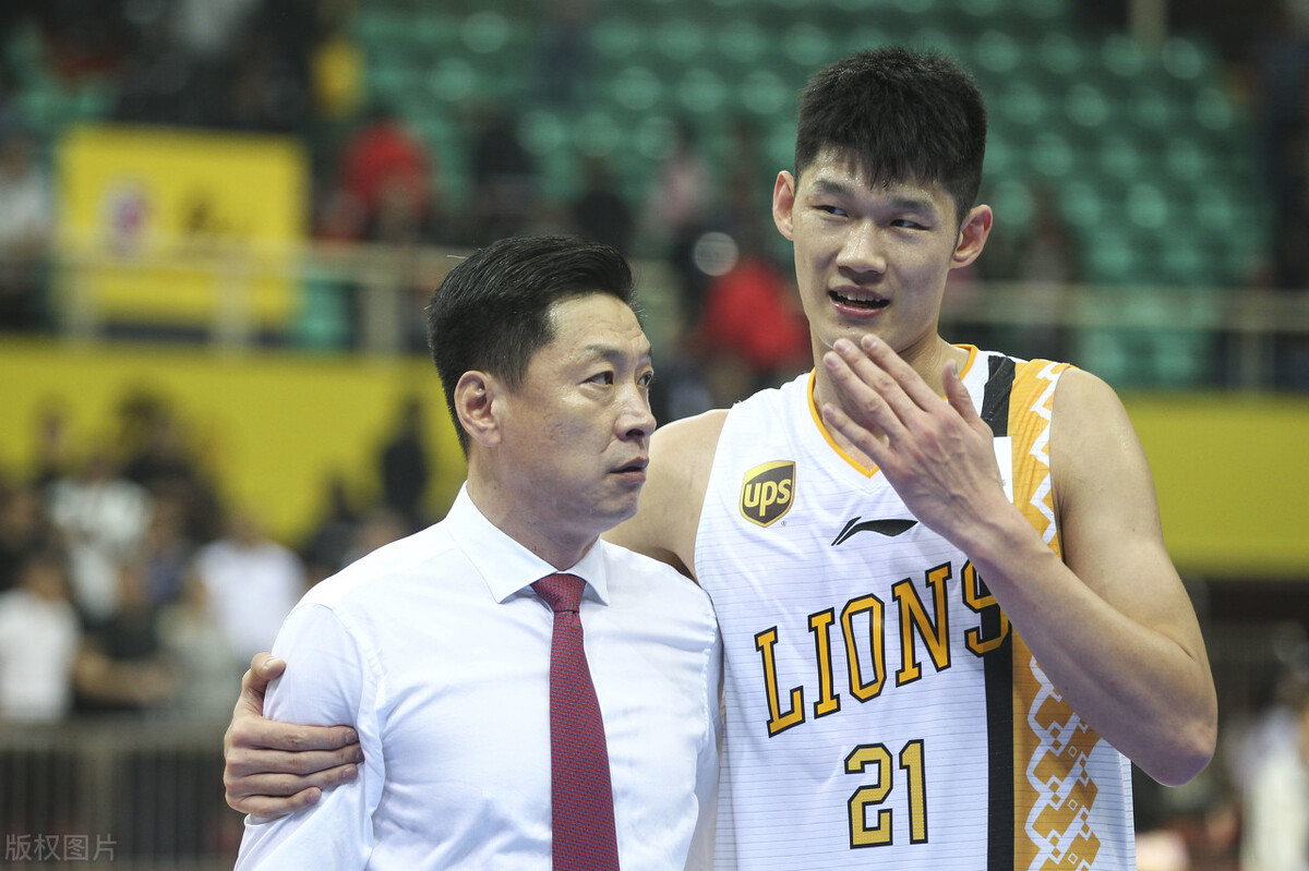 nba有哪些球员喜欢郭艾伦(恭喜！李春江收获两大绯闻外援，分别是NBA榜眼和郭艾伦的大恩人)