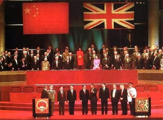 收回香港花了多少钱香港回归