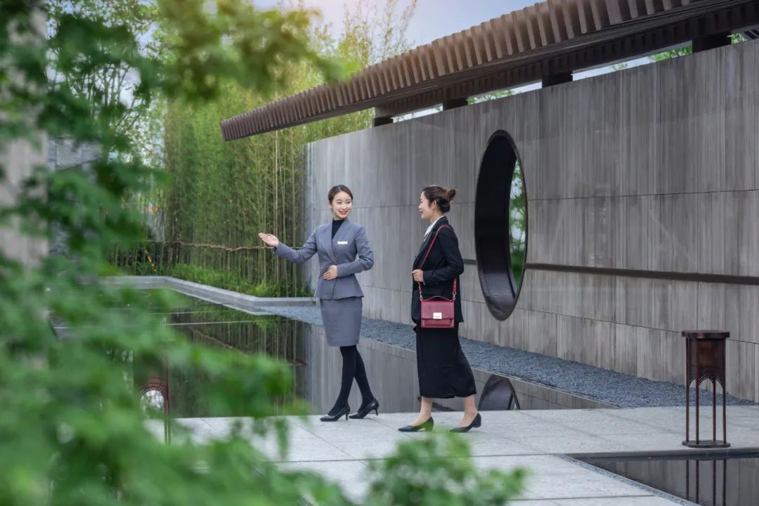 麓湖畔这个新项目，看完就想住进去
