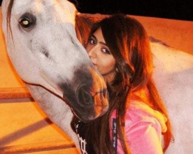 迪拜公主(迪拜最美公主：12岁凭借美貌惊艳世人，18岁嫁沙特王子泯然众人矣)