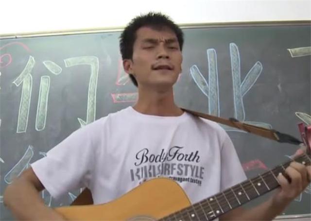 33岁高考“钉子户”唐尚珺，瞒着父母复读12年，今年考得怎么样？