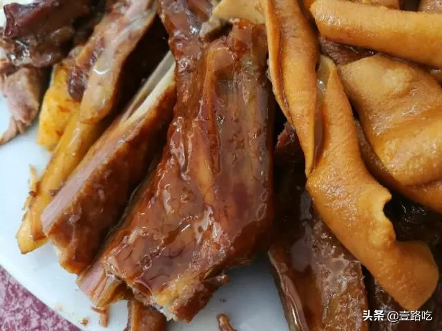 陈晓卿口中的美食“飞地”，到底好吃在哪里？