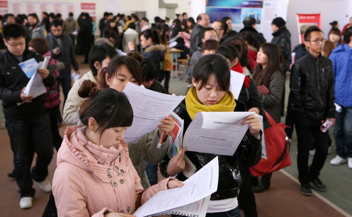 大学宣传照，和现实环境的反差有多大？学生的入学欲望突然消失了