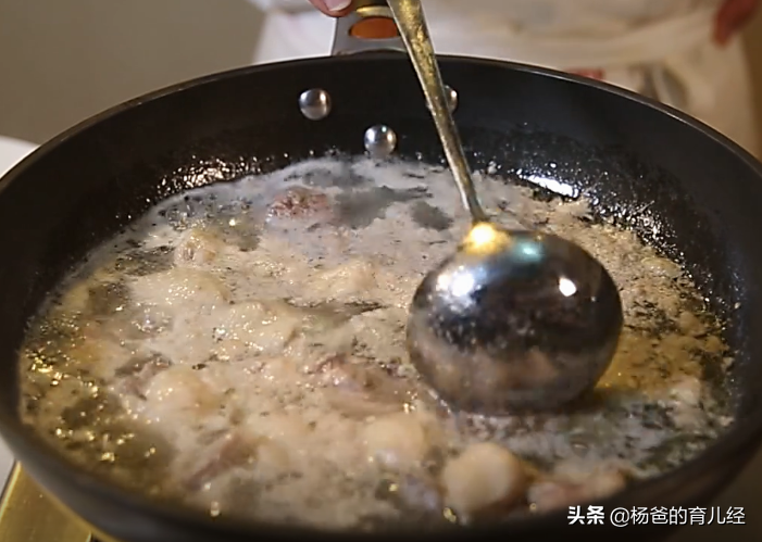 在家教你做清炖老鸭汤，鲜香肉嫩，营养好吃，孩子爱喝的美味汤羹