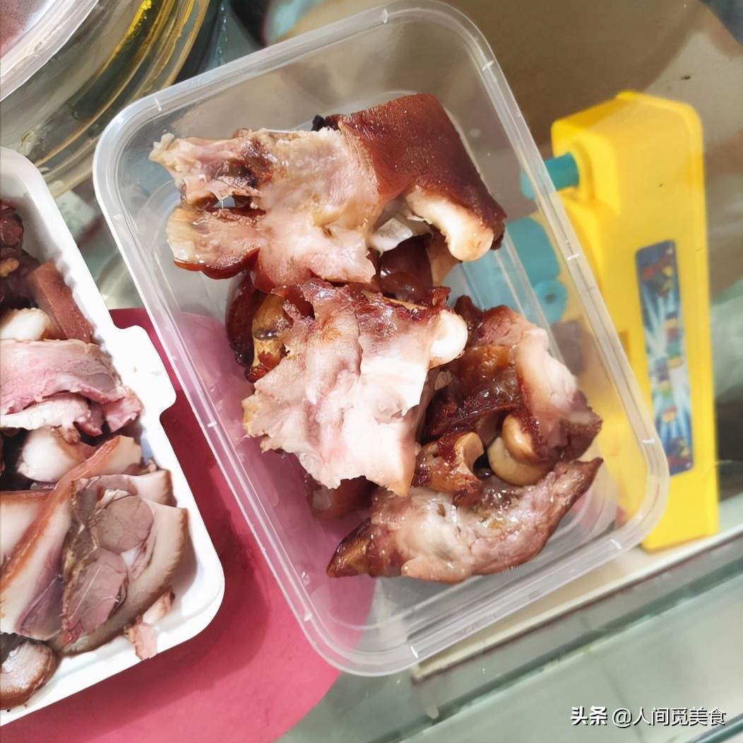 开封大叔做卤肉20年，当地人从小吃到大，每天卖出上千斤