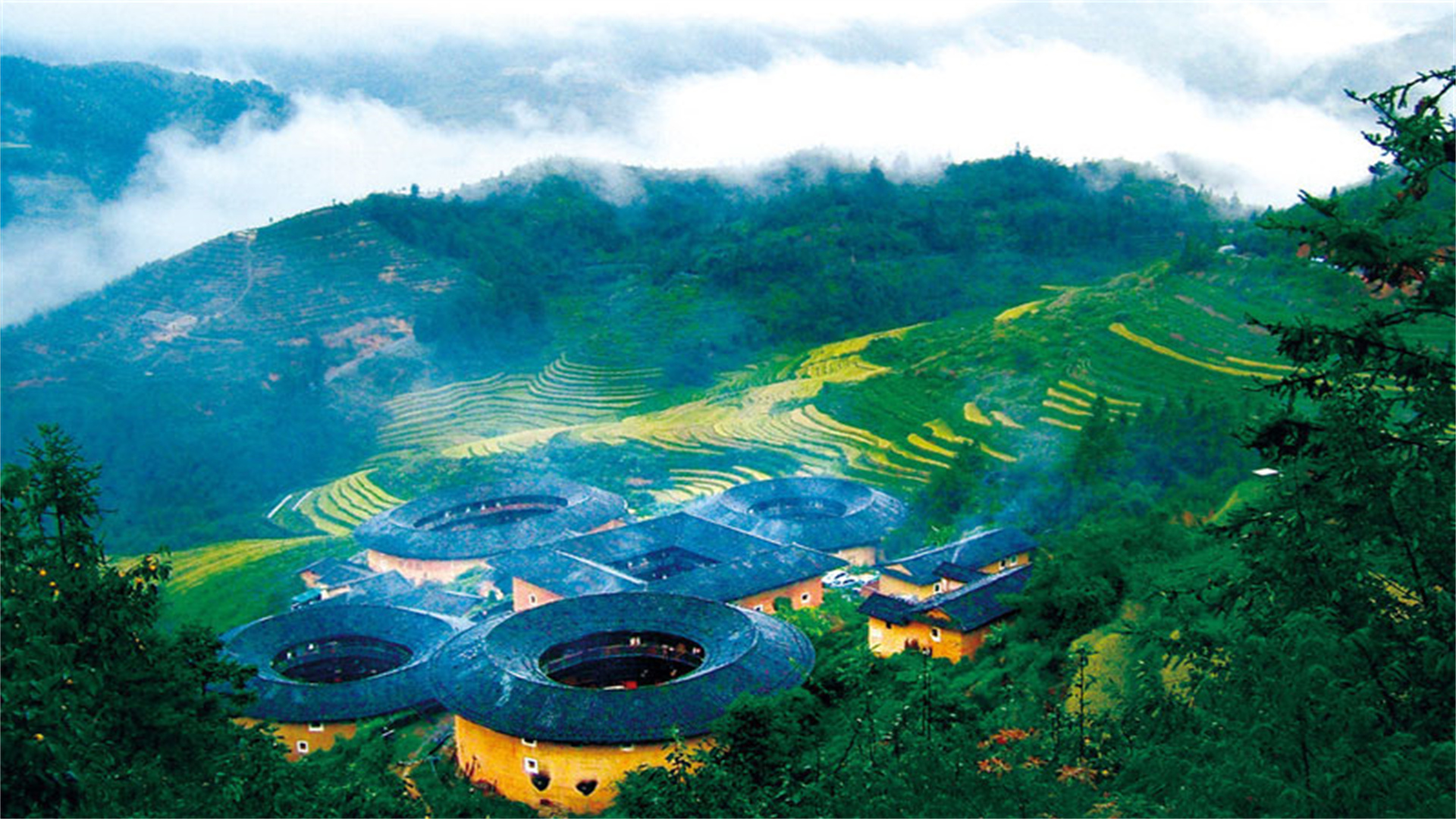 福建排名前3的“黄金”中学，重本率高，实力雄厚，家长争相报名