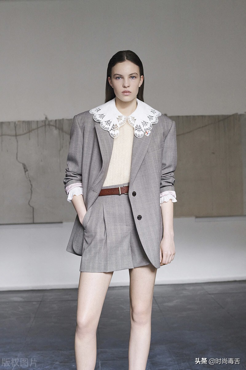 开学季 | 穿对学院风服饰，秒变校园美少女