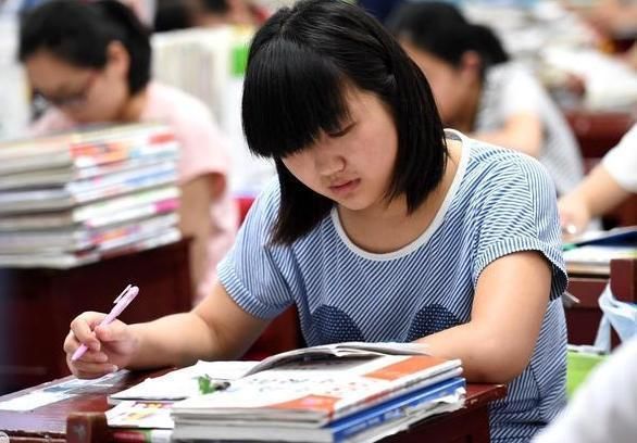 高考结束后妈妈同意（母亲答应儿子去陪读）