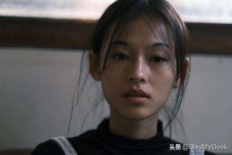 越南模特撞脸章子怡爆红！极品氛围美女，一张会说故事的清冷脸