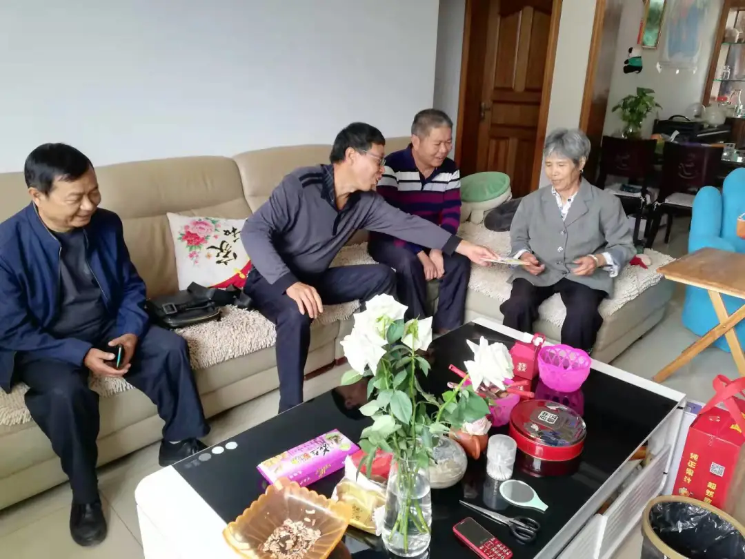 【姚检•重阳节】今又重阳 敬老爱老暖人心