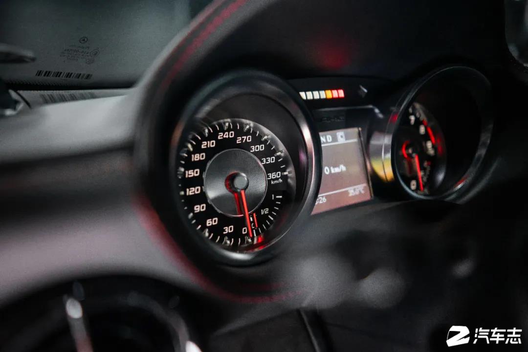 大陆仅十台的SLS AMG Black Series，零距离感受奔驰超跑的巅峰