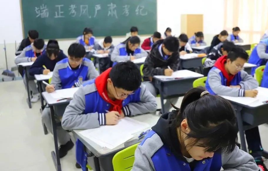 用心耕耘 静待花开——潍坊恒德实验学校期中考试圆满结束