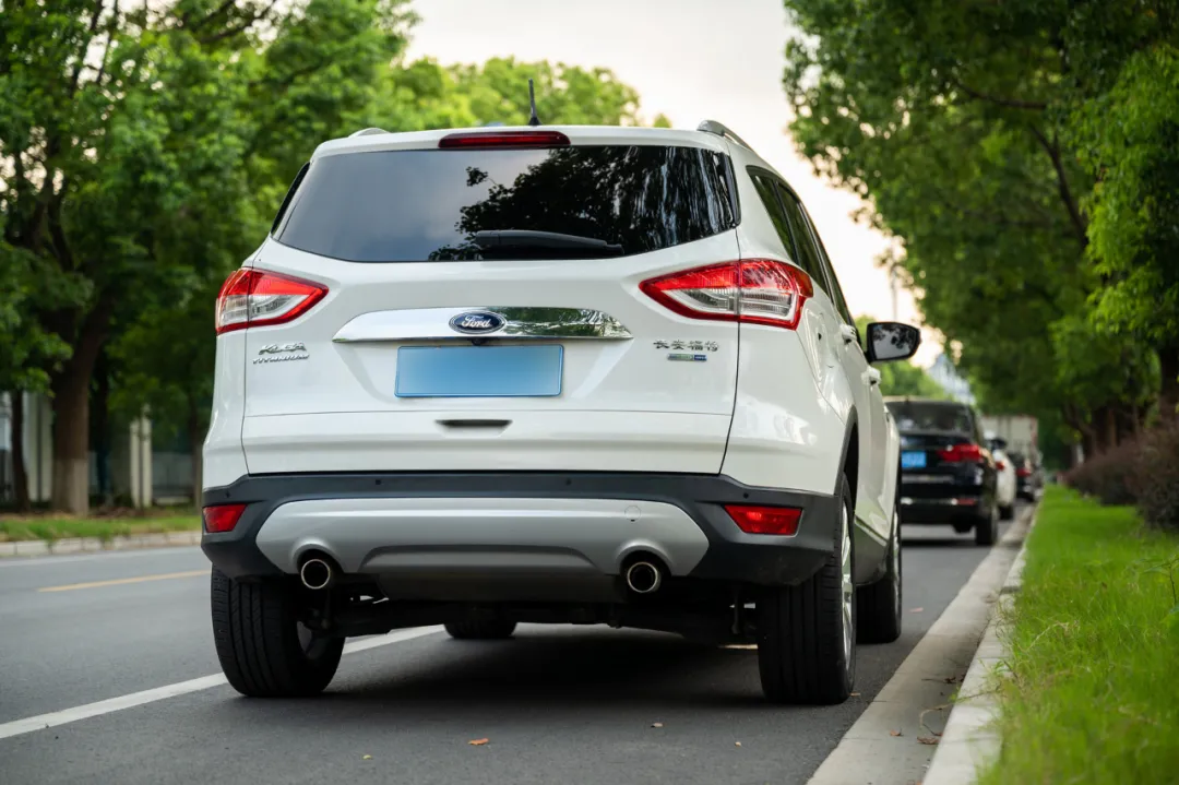 顶配四驱suv二手福特翼虎10万以内解决家用刚需