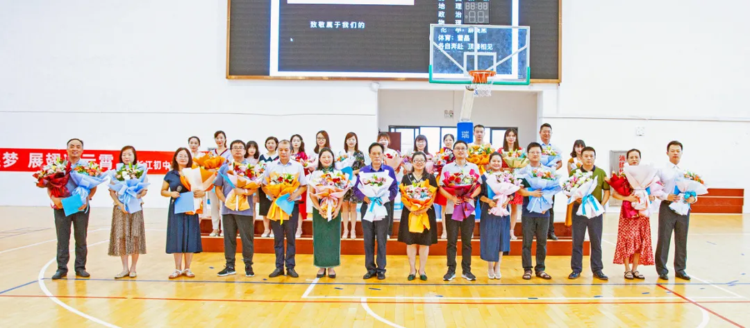 青春当逐梦，展翅凌云霄！宜昌长江中学2021年毕业典礼圆满落幕