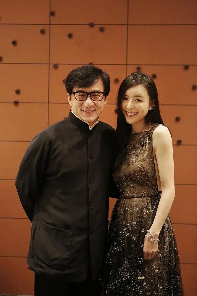 张静初顾长卫车震图片(导演狙击手) - 赤虎壹号