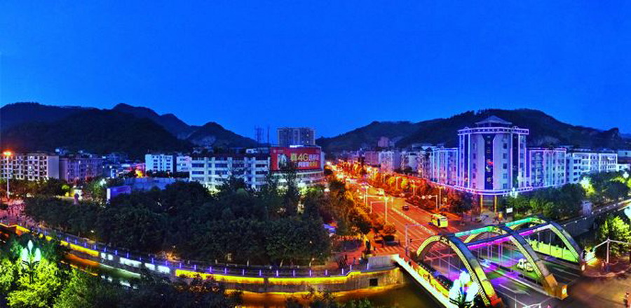 四川宜宾一个单字县,和云南威信县相邻,拥有僰人悬棺景区