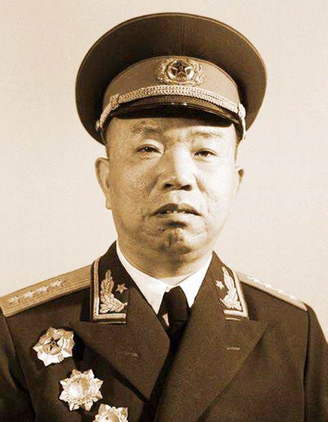 1955年授军衔，十位大将都担任什么职务？职务最高的是谁？