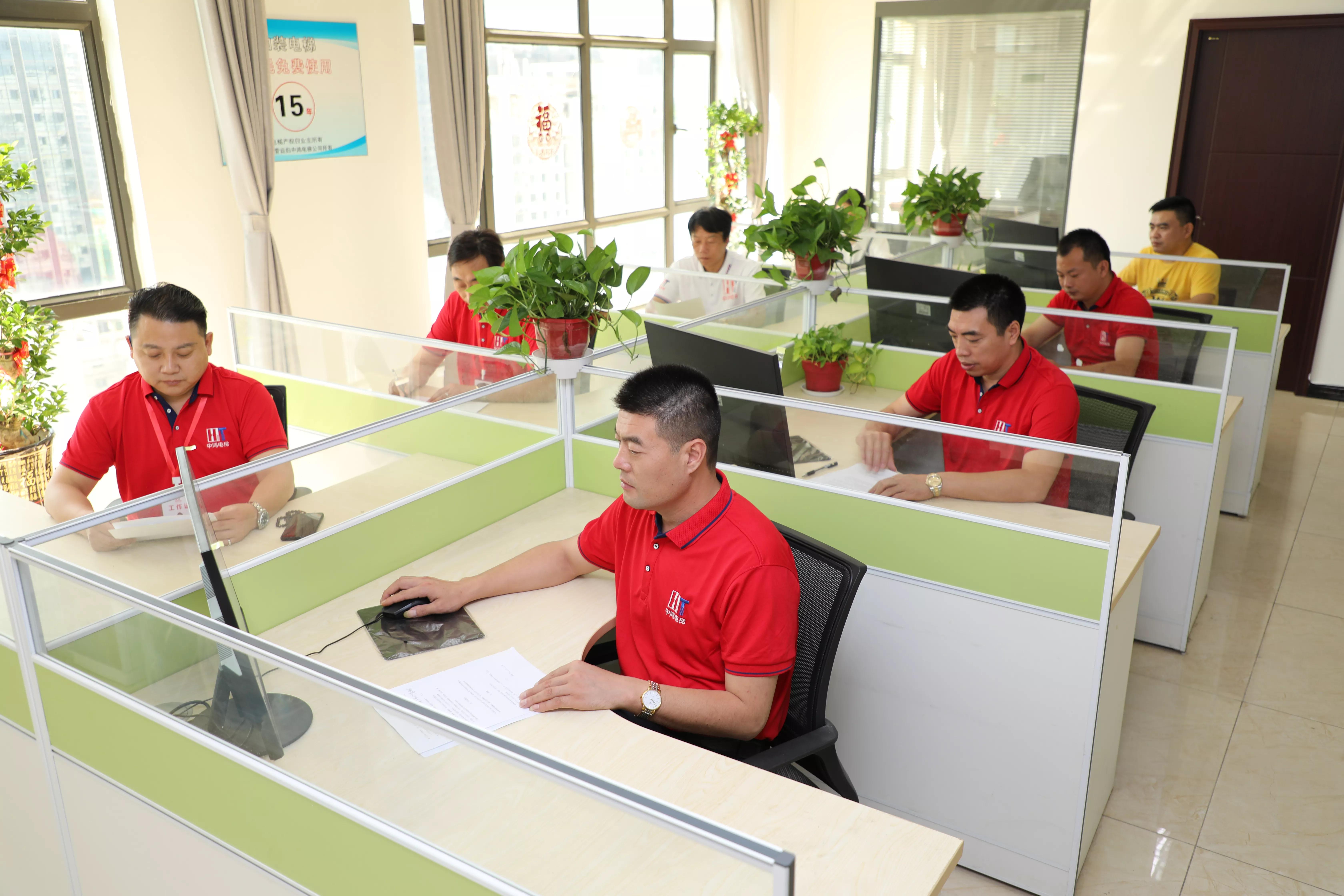 爱心使者 中鸿电梯董事长李志新先生到江西南昌公司检查指导工作