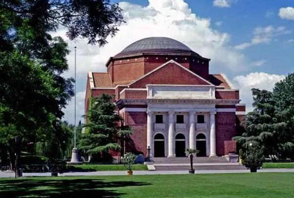 清华大学英语系（清华效仿国际化课程）