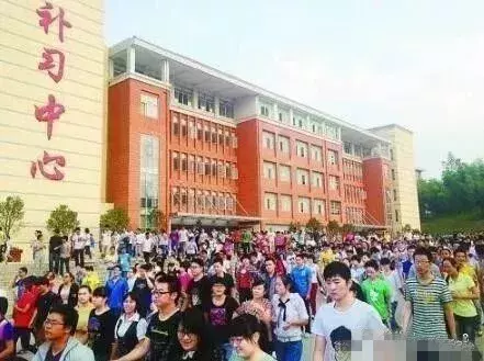 2019毛坦厂中学高考放榜，改变命运的梦想，都有挡不住的光芒