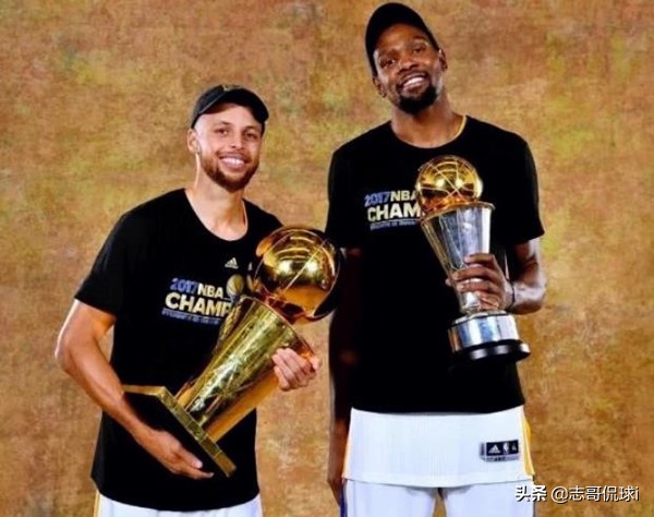 nba为什么只有篮球之神(为何当今NBA只有3个超巨，4个巨星？原因有3点，很现实)