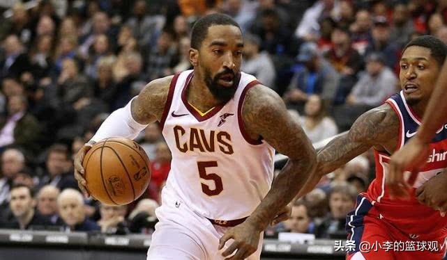 nba为什么没人签jr史密斯(JR近几年状态下滑严重 湖人为何与其签约 极其搞笑的原因被忽视)