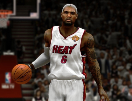 哪些电脑能玩nba2k14(篮球游戏，很逼真的一个游戏，玩着很舒服)