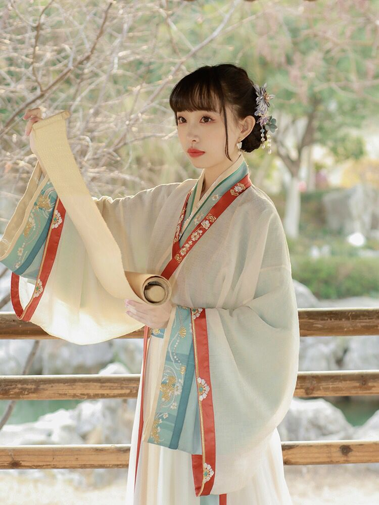 力挺新疆棉！买外国牌子不如看看中国汉服，古典优雅又高级
