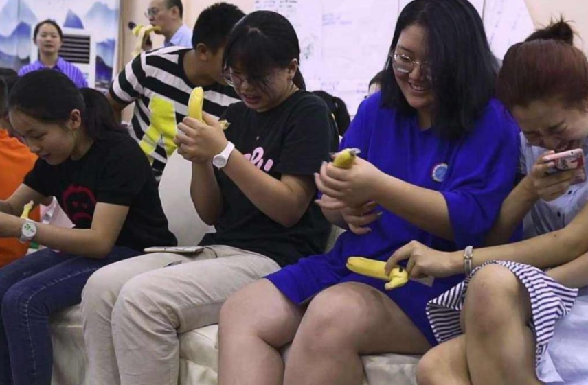 大学生“怀孕”现象增多，背后的真相，是恋爱自由还是个人需要