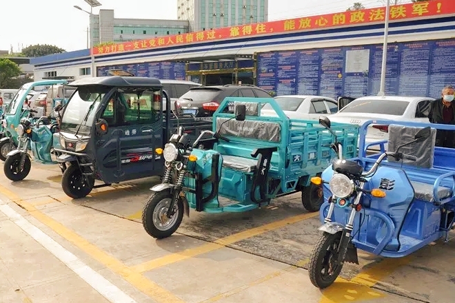 车主注意！电动二/三/四轮车，摩托车驾照、上牌、保险，一次说清