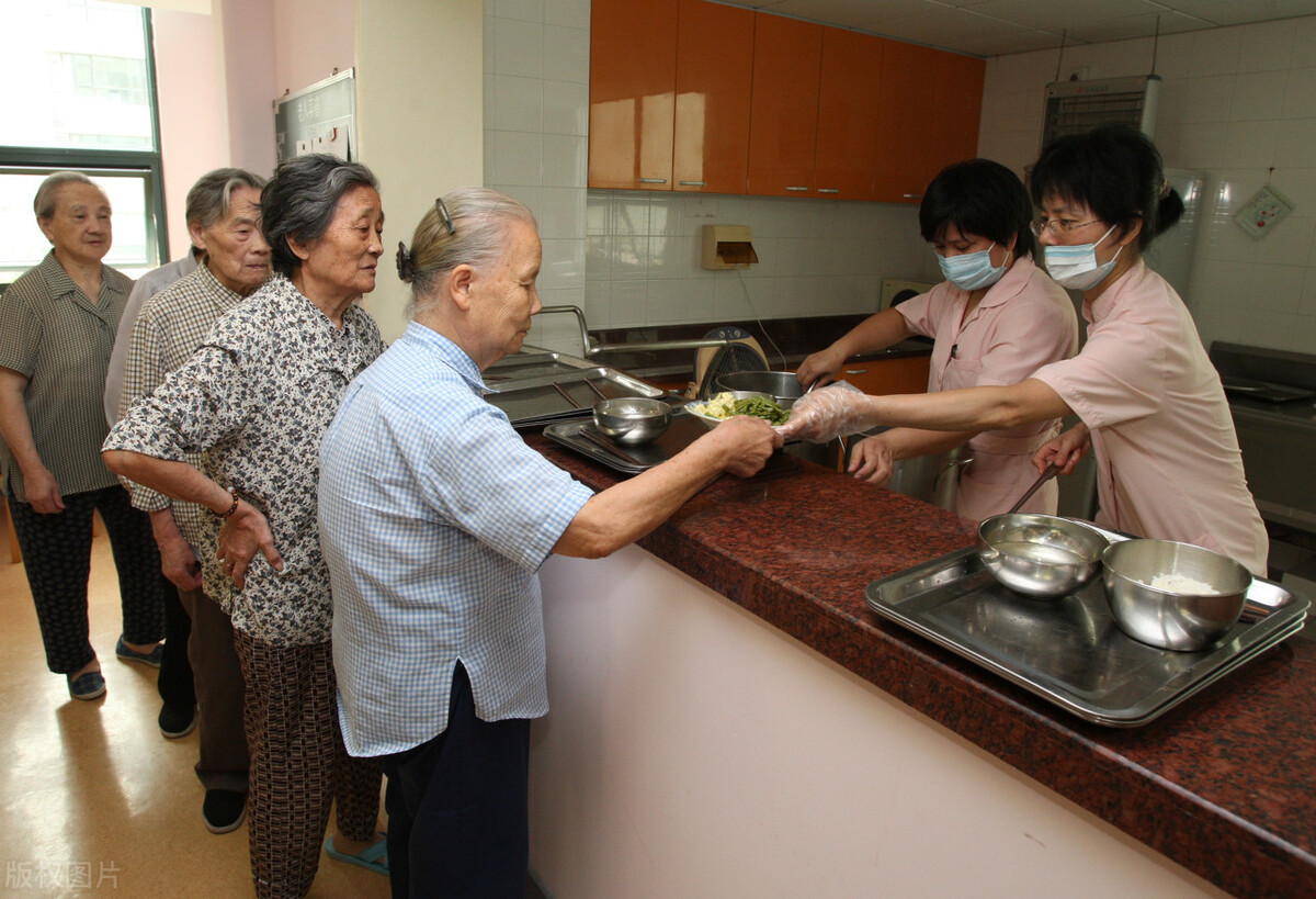 招生养老护理工证怎么样如何考取需要什么条件通道快捷